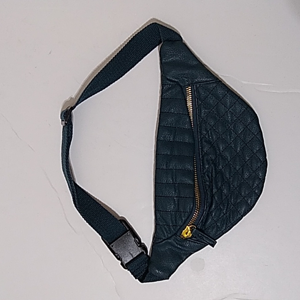 Deena & Ozzy Quilted Fanny Pack